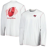 T-shirt à manches longues Tommy Bahama Tampa Bay Buccaneers Laces Out Billboard pour homme, blanc