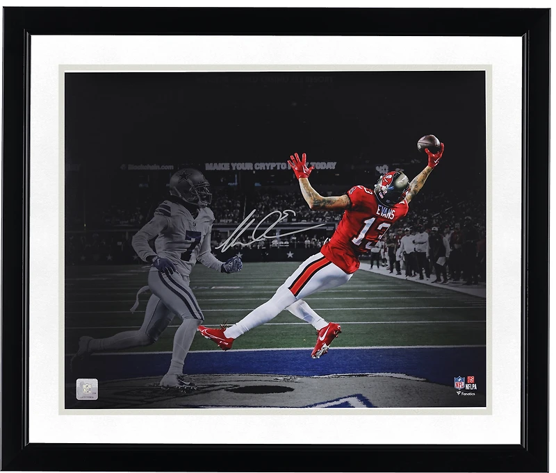 Mike Evans Tampa Bay Buccaneers Autographed 16" x 20" One Handed Catch Spotlight Photograph