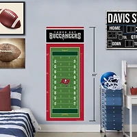 Tampa Bay Buccaneers - Tableau de croissance des décalcomanies repositionnables sur le terrain de 24 `` x 60 ''