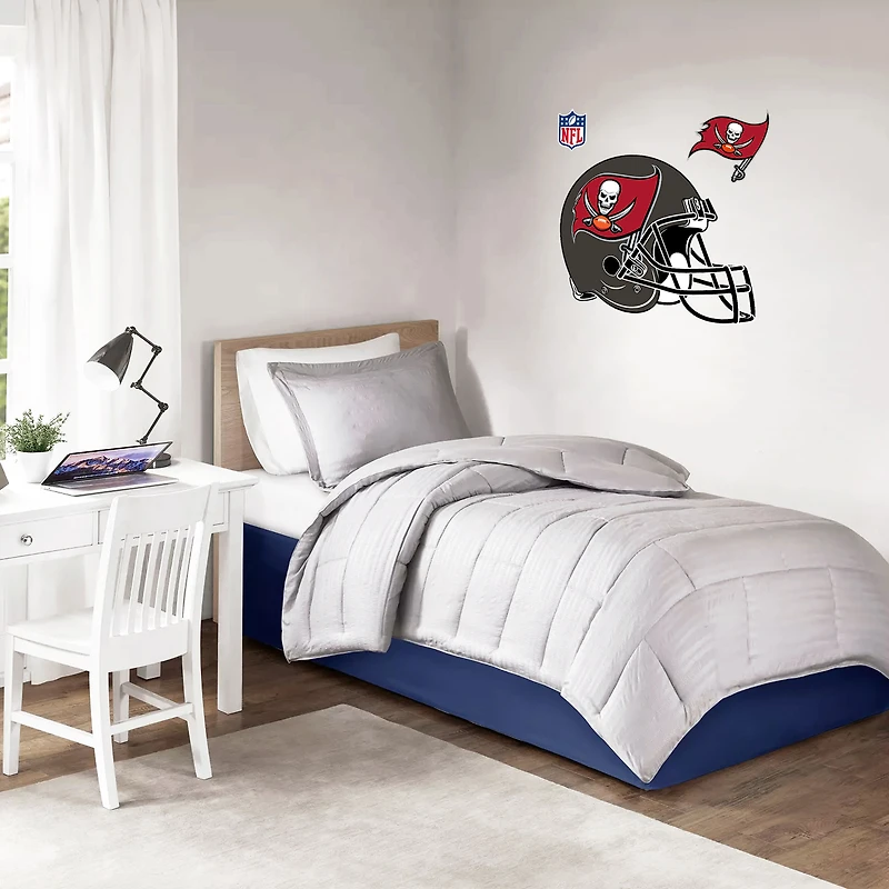 Tampa Bay Buccaneers - Autocollant mural repositionnable pour casque d'équipe 36''