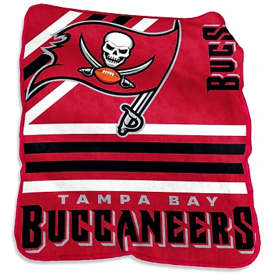 Jeté Raschel en peluche 50 po x 60 po des Buccaneers de Tampa Bay