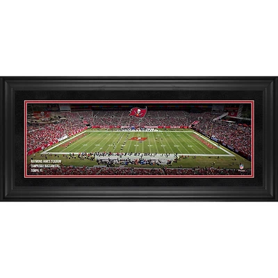 Photographie panoramique encadrée des Buccaneers de Tampa Bay (10" x 30") du stade Raymond James