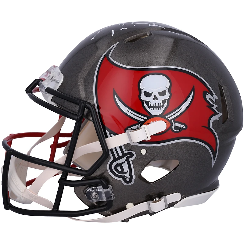 Casque authentique Riddell Speed ​​autographié par Tom Brady des Tampa Bay Buccaneers et des New England Patriots - Signature du côté de Tampa Bay