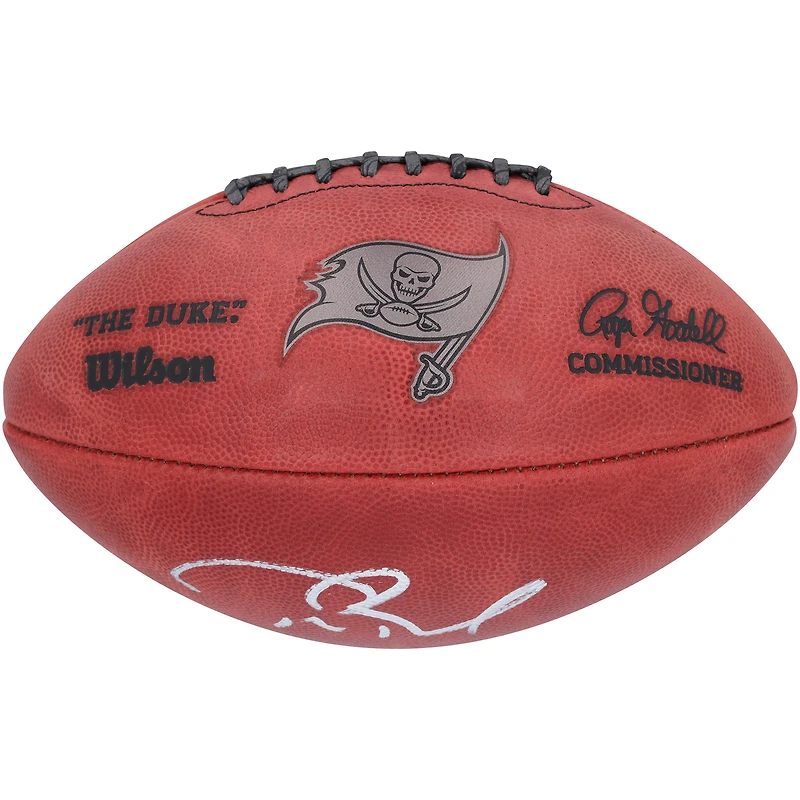 Ballon de football Duke Game avec logo métallique autographié par Tom Brady des Buccaneers de Tampa Bay