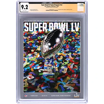 Programme du Super Bowl LV authentifié CGC 9.2, signé par Tom Brady (Tampa Bay Buccaneers), daté du 7 février 2021.
