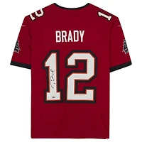 Maillot Nike rouge dédicacé par Tom Brady des Tampa Bay Buccaneers pour le Super Bowl LV Champions