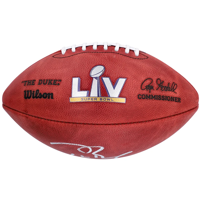 Ballon de football professionnel dédicacé par Tom Brady des Buccaneers de Tampa Bay