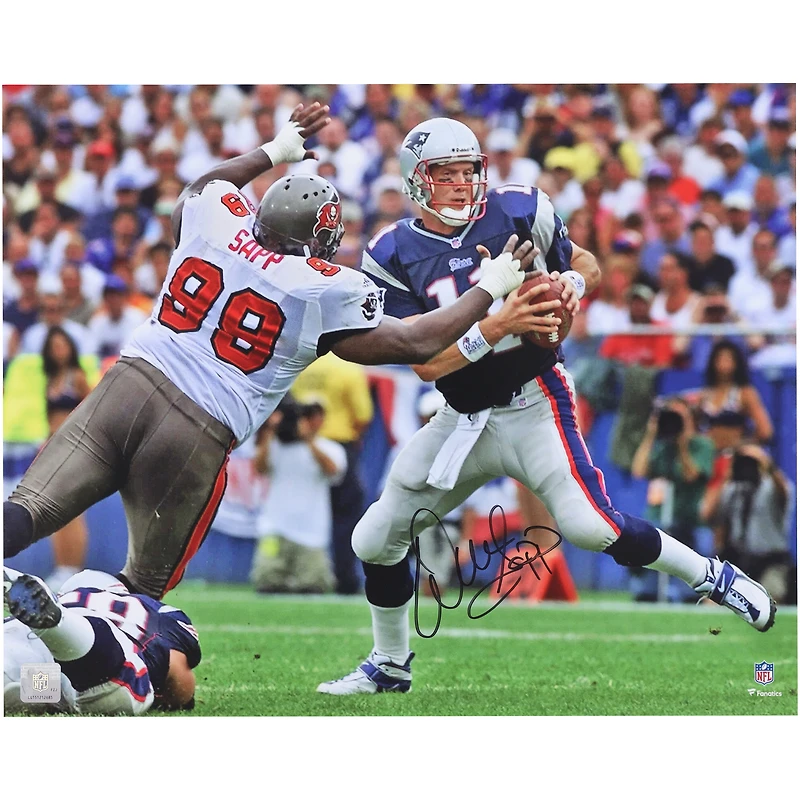 Warren Sapp Tampa Bay Buccaneers Autographed 16" x 20" Sack vs. New England Patriots Photograph