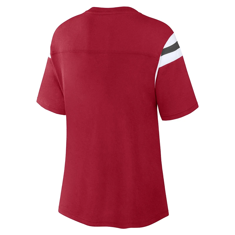 T-shirt rouge Fanatics Tampa Bay Buccaneers Earned Stripes pour femmes