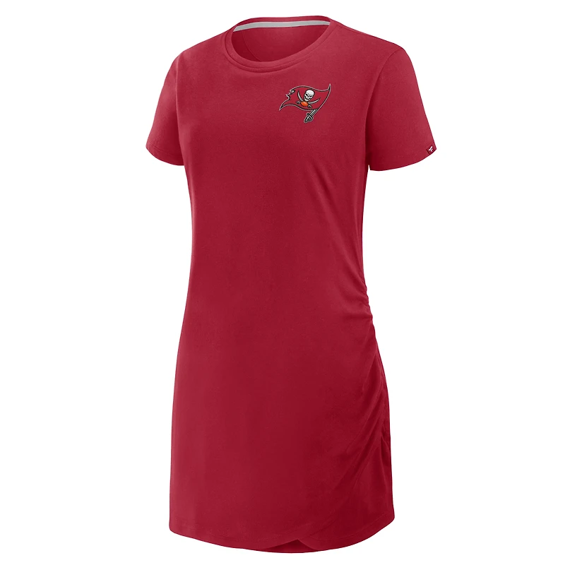 Robe t-shirt drapée froncée rouge Fanatics pour femme des Tampa Bay Buccaneers