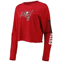 T-shirt court rouge à manches longues Tampa Bay Buccaneers New Era pour femme