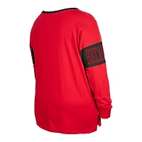 T-shirt à manches longues col cranté et lacets Tampa Bay Buccaneers New Era rouge pour femme