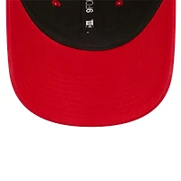 Casquette Snapback 9FORTY Team Trucker Tampa Bay Buccaneers New Era rouge pour femme