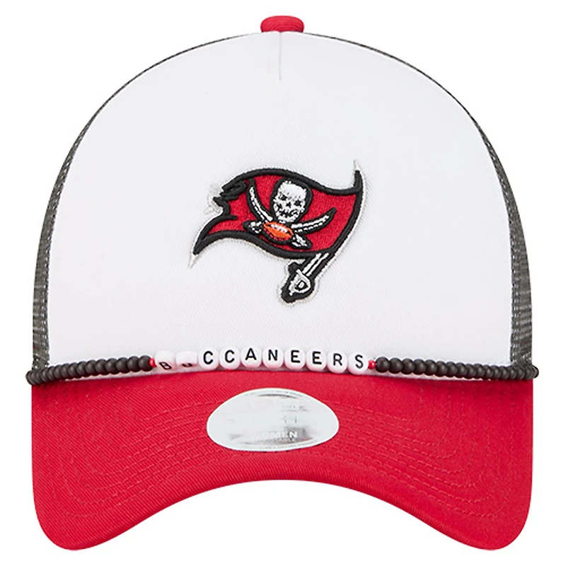 Bracelet d'amitié New Era blanc/rouge pour femme des Tampa Bay Buccaneers, casquette ajustable 9FORTY