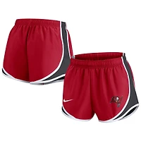 Short Nike rouge Tampa Bay Buccaneers Tempo pour femme