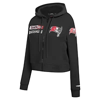 Sweat à capuche zippé logo fendu Pro Standard noir pour femme des Buccaneers de Tampa Bay