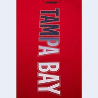 Débardeur court Pro Standard rouge Tampa Bay Buccaneers Ombre Wordmark Classic pour femme