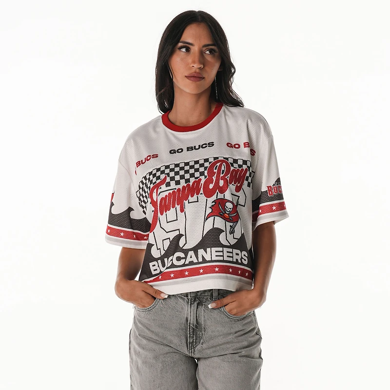 T-shirt court en maille blanc The Wild Collective pour femme des Tampa Bay Buccaneers