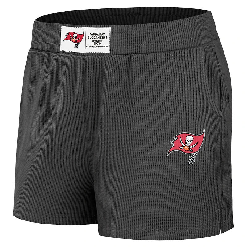 Ensemble de détente pour femme WEAR by Erin Andrews Pewter Tampa Bay Buccaneers avec t-shirt à manches longues et short en tricot gaufré