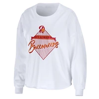 T-shirt court à manches longues blanc Tampa Bay Buccaneers pour femme WEAR by Erin Andrews