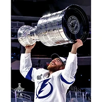 Photographie non signée de Brayden Point, champion la Coupe Stanley 2020, par le Lightning Tampa Bay