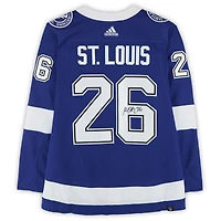 Maillot bleu adidas autographié de Martin St. Louis, joueur du Lightning de Tampa Bay.
