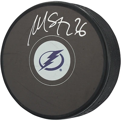 Rondelle de hockey autographiée par Martin St. Louis, joueur du Lightning de Tampa Bay