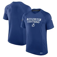 T-shirt authentique Pro Rink Tech bleu Tampa Bay Lightning Fanatics pour homme
