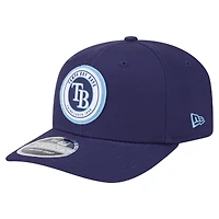Casquette extensible à bouton-pression New Era bleu marine Tampa Bay Rays Circle Patch 9SEVENTY pour homme