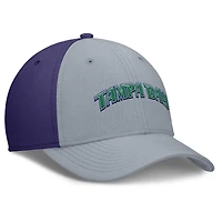 Casquette Nike Performance Flex Rise Swoosh pour homme, gris/violet, des Rays de Tampa Bay
