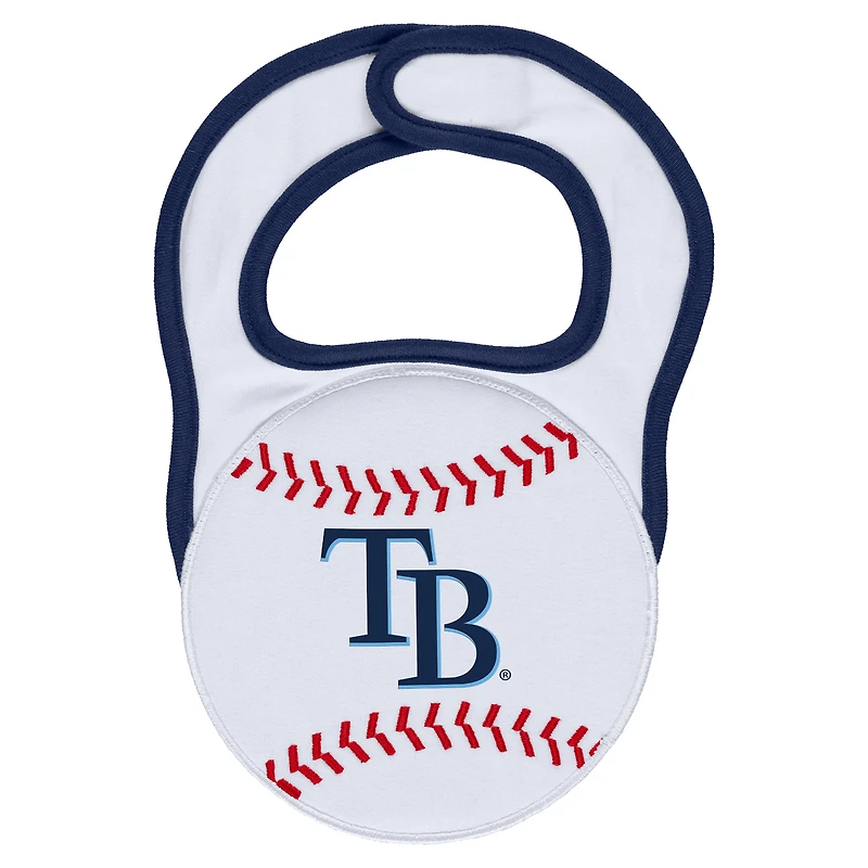 WEAR pour nouveau-nés et nourrissons par Erin Andrews White Tampa Bay Rays Sleep & Play Pull à pieds entièrement zippé avec bavoir