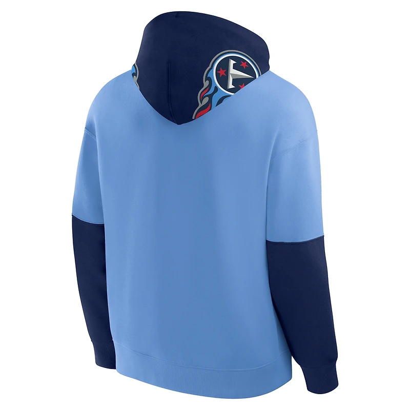 Sweat à capuche bleu clair Fanatics pour homme avec logo casque des Titans du Tennessee