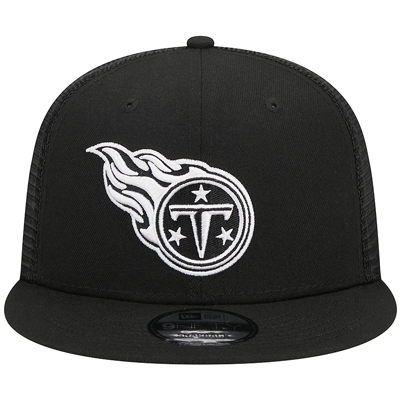 Men's New Era Black Tennessee Titans Main Trucker 9FIFTY Snapback Hat Main Trucker 9FIFTY Snapback Hat