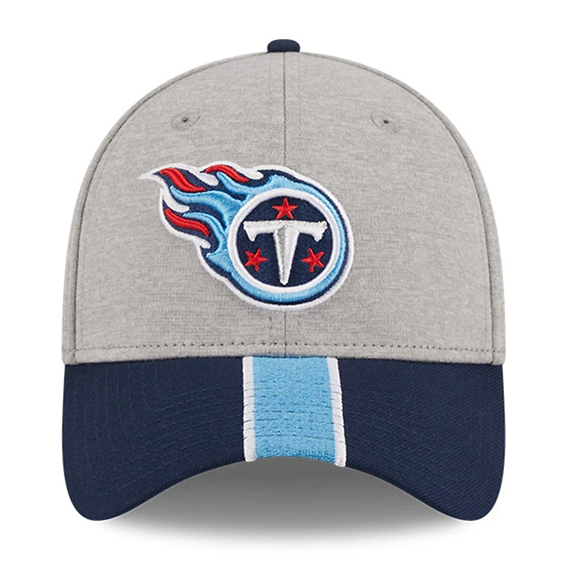 Casquette flexible 39THIRTY rayée Tennessee Titans New Era pour hommes, gris chiné/marine