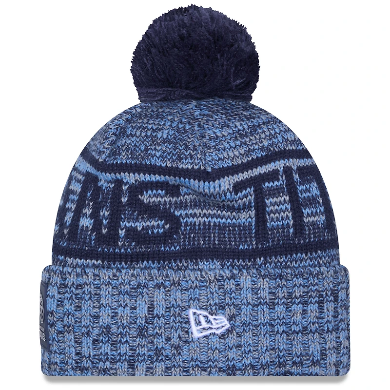 Bonnet tricoté à revers et pompon pour homme, bleu clair, Tennessee Titans 2025 Sideline, pour temps froid, New Era