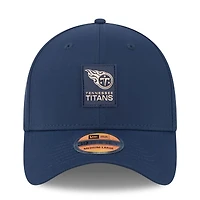 Casquette New Era 39THIRTY Flex bleu marine Tennessee Titans 2025 Sideline pour homme