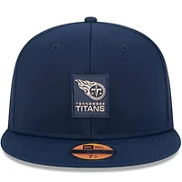 Casquette ajustée 59FIFTY bleu marine Tennessee Titans 2025 Sideline pour homme de New Era