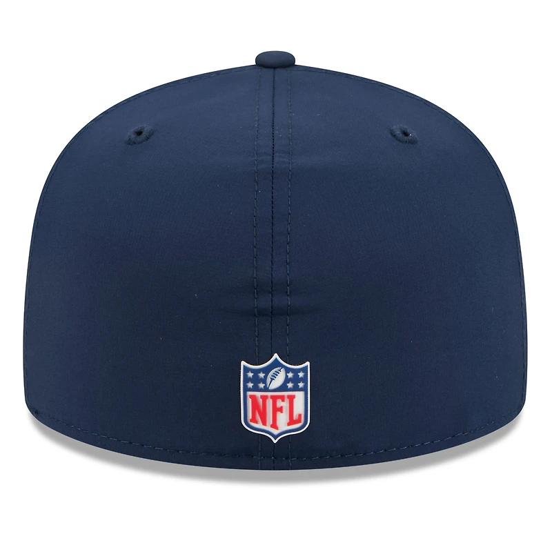 Casquette ajustée 59FIFTY bleu marine Tennessee Titans 2025 Sideline pour homme de New Era