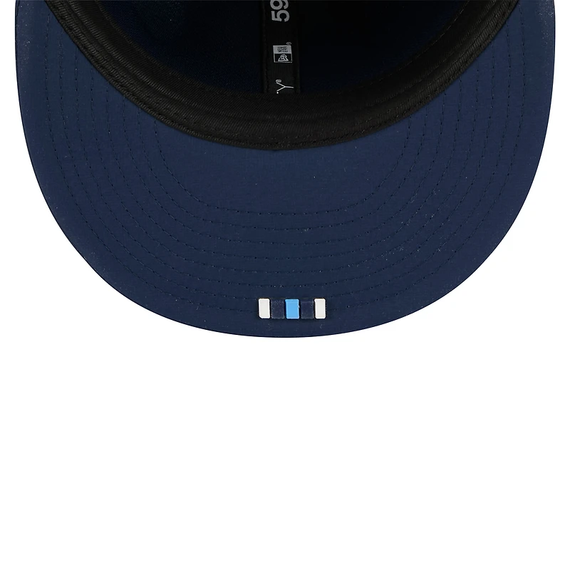 Casquette ajustée 59FIFTY bleu marine Tennessee Titans 2025 Sideline pour homme de New Era