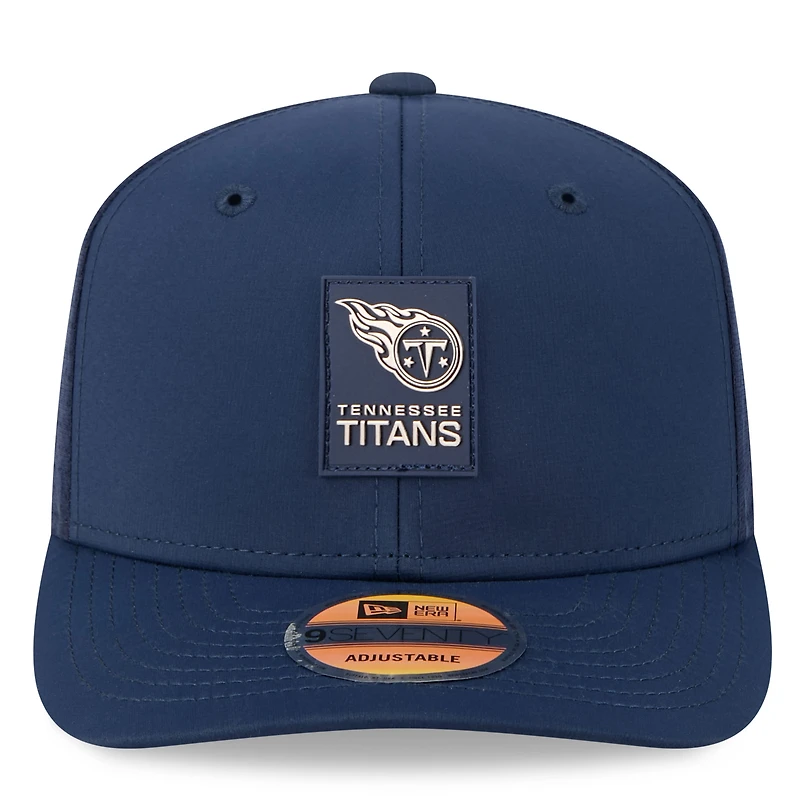 Men's New Era Navy Tennessee Titans 2025 Sideline  9SEVENTY Trucker Adjustable Hat