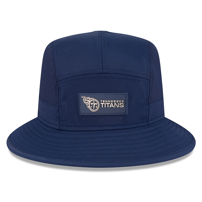 Bob New Era bleu marine Tennessee Titans 2025 Sideline pour homme