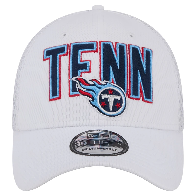 Men's New Era White Tennessee Titans Breakers 39THIRTY Flex Hat