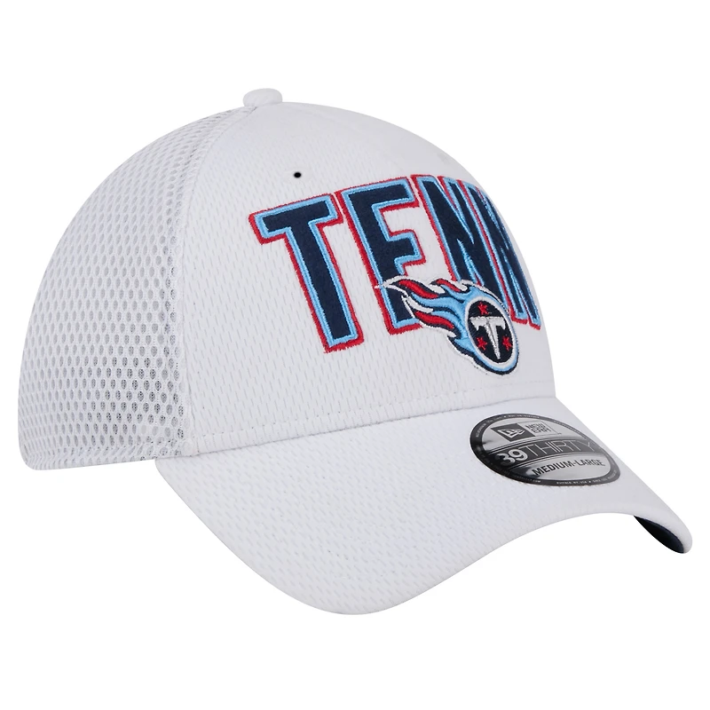 Men's New Era White Tennessee Titans Breakers 39THIRTY Flex Hat