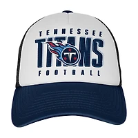 Casquette ajustable Essentials Trucker blanche/bleu marine pour jeunes des Tennessee Titans