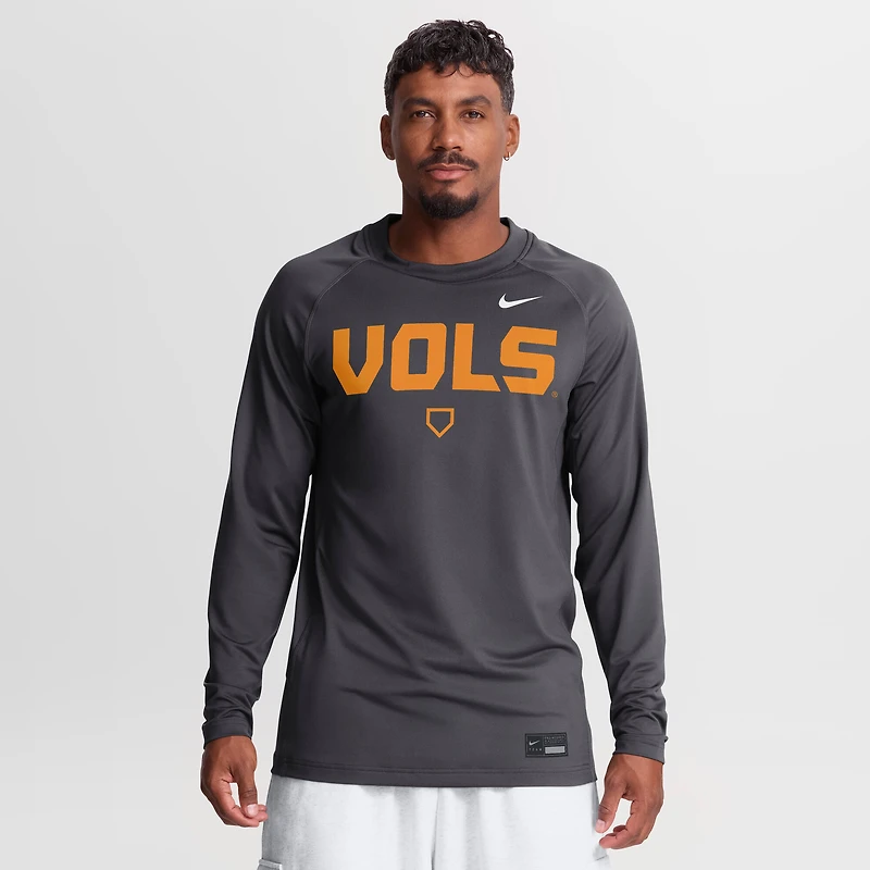 Men's Nike Anthracite Tennessee Volunteers Dugout Dri-FIT Lightweight Crew Pullover