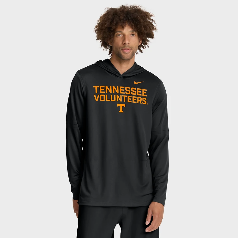 T-shirt à capuche Nike noir Tennessee Volunteers 2025 Sideline Dri-FIT manches longues pour homme