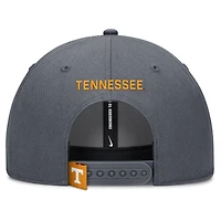Casquette ajustable Nike grise Tennessee Volunteers 2025 On-Field Rise Performance pour homme