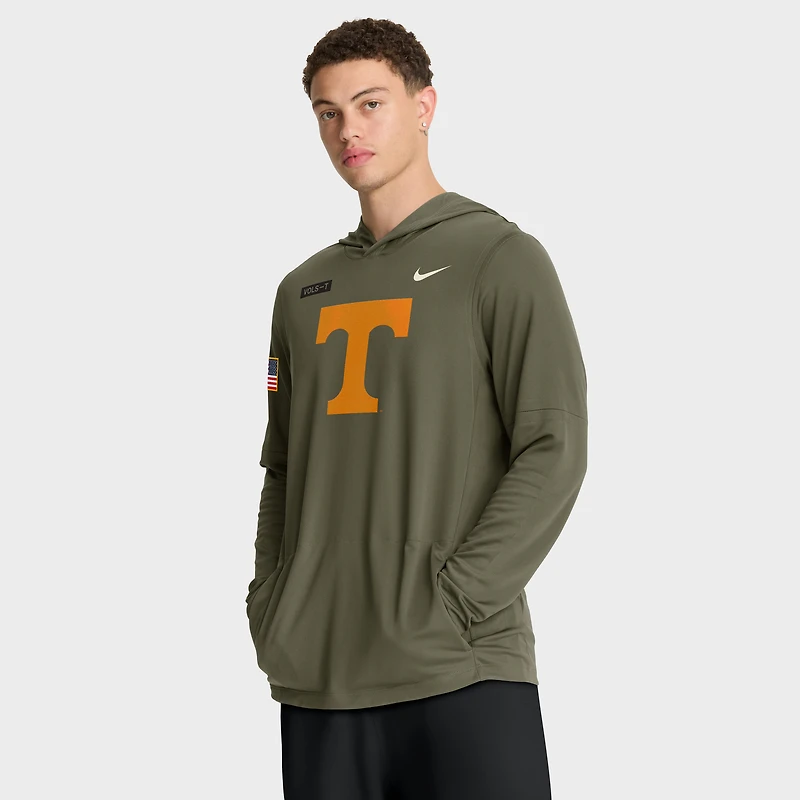 T-shirt à capuche et manches longues Nike Olive Tennessee Volunteers 2025 Military Appreciation Dri-FIT pour homme