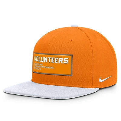Casquette Nike Tennessee Volunteers 2025 On-Field Patch Pro Dri-FIT Snapback pour homme, orange/blanc