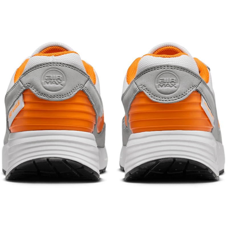Baskets Nike Air Max Verse blanches unisexes des Tennessee Volunteers